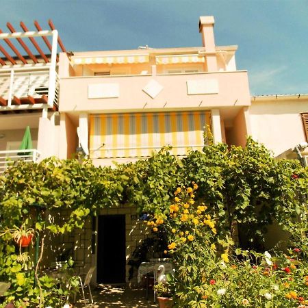 נובליה Guesthouse Jenny (Adults Only) מראה חיצוני תמונה